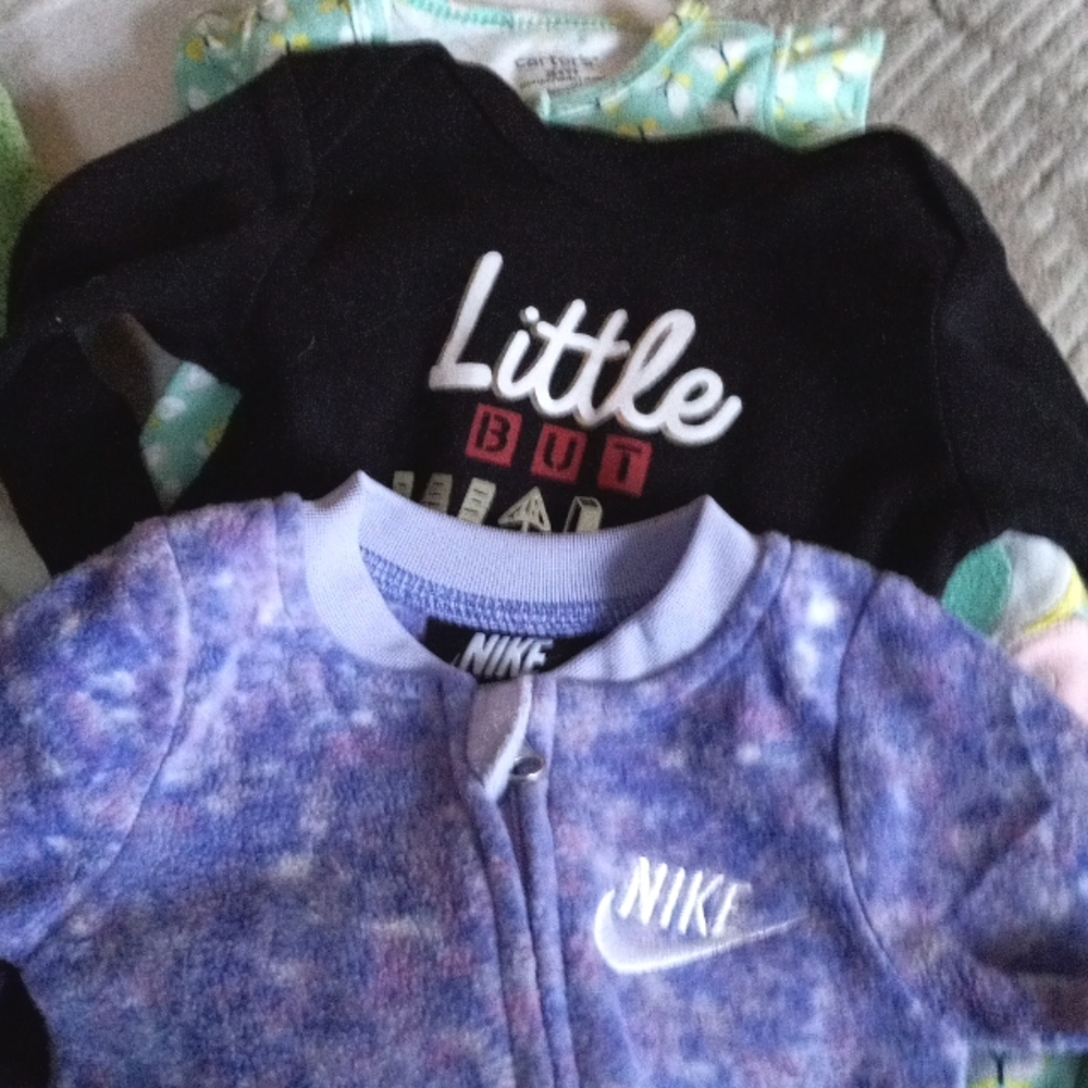 Newborn to 3 Mo's  3 Outfits